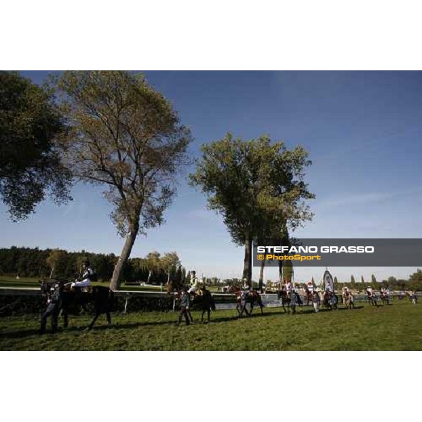 horses parading before the 116¡ Velka pardubicka Ceske Pojistovny Pardubice, 8th october 2006 ph. Stefano Grasso