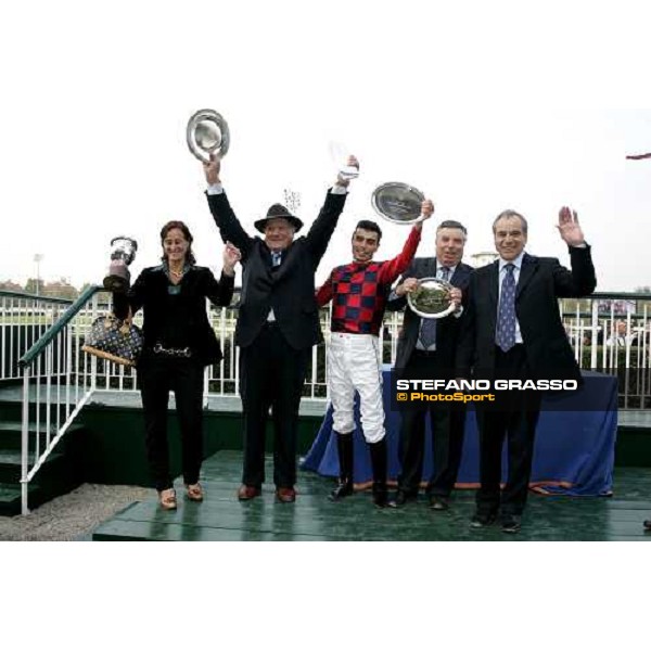 winning connection of Ramonti winner of the Premio Vittorio di Capua Milan, 14th october 2006 ph. Stefano Grasso