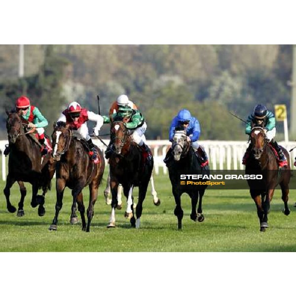 Davy Bonilla on Laverock (2nd from left) wins the Gran Premio del Jockey Club beating Dario Vargiu on Fair Nashwan and Frankie Dettori on Cherry Mix Milan San Siro, 15th october 2006 ph. Stefano Grasso