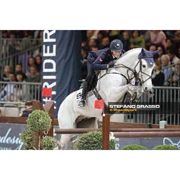 GP presented by Fixdesign -Lorenzo de Luca on Limestone Grey Verona,13th nov.2016 ph.Stefano Grasso/Jumping Verona