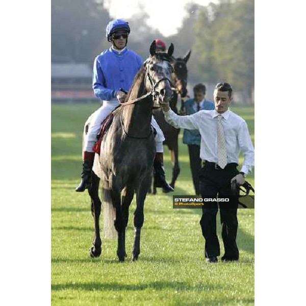 Gran Premio del Jockey Club - parade - Cherry Mix with Frankie Detori Milan San Siro 15th october 2006 ph. Stefano Grasso