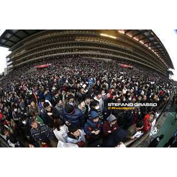 The crowd at Fuchu racecourse Tokyo,27th nov.2016 ph.Stefano Grasso/Longines