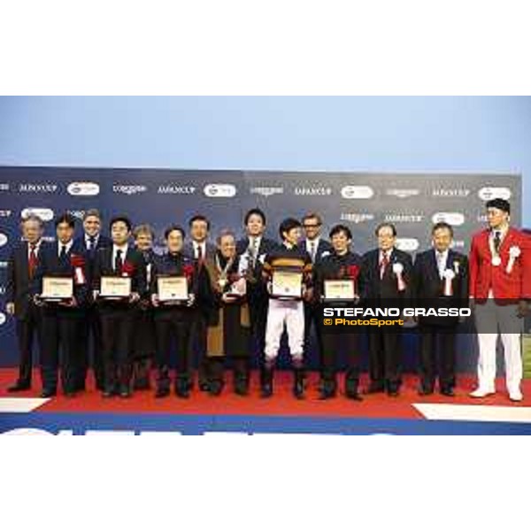 The prize giving ceremony of the 36th Japan Cup in association with Longines Tokyo,27th nov.2016 ph.Stefano Grasso/Longines