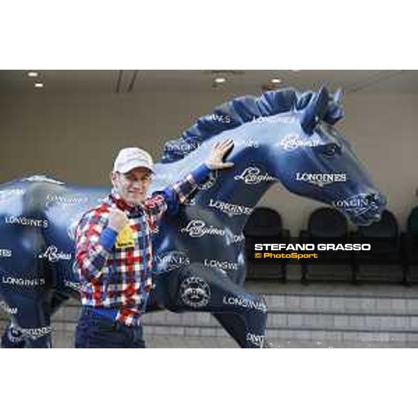Longines Hong Kong International Races - The barrier draw - Mirco Demuro Hong Kong - Sha Tin racecourse,8th dec.2016 ph.Stefano Grasso/Longines