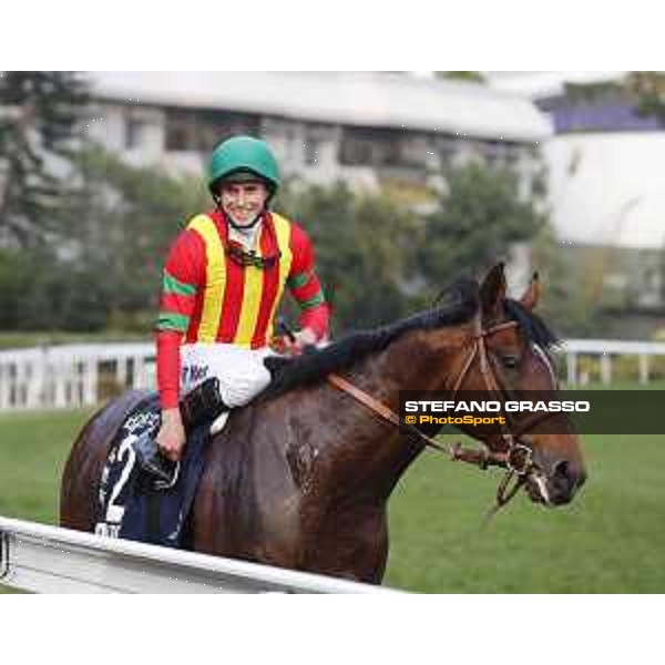 Longines KHIR - Ryan Moore on Maurice wins the Longines Hong Kong Cup Hong Kong,9th dec.2016 ph.Stefano Grasso/Longines