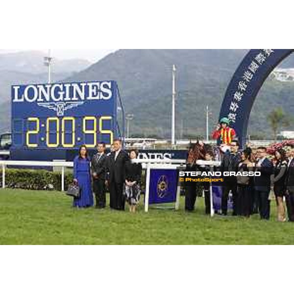 Longines KHIR - Ryan Moore on Maurice wins the Longines Hong Kong Cup Hong Kong,9th dec.2016 ph.Stefano Grasso/Longines