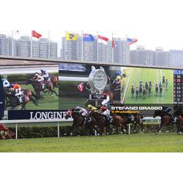 Longines KHIR - Zac Purton on Aerovelocity wins the Longines Hong Kong Sprint Hong Kong,9th dec.2016 ph.Stefano Grasso/Longines