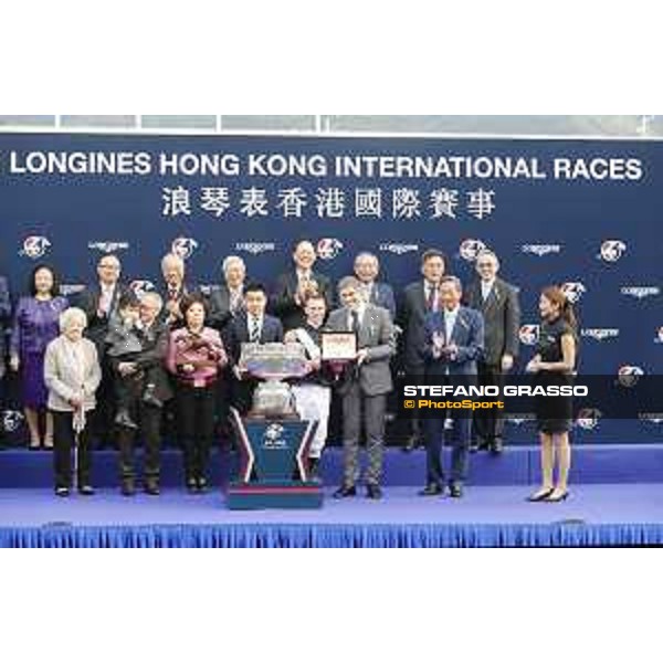Longines KHIR - Zac Purton on Beauty Only wins the Longines Hong Kong Mile Hong Kong,9th dec.2016 ph.Stefano Grasso/Longines