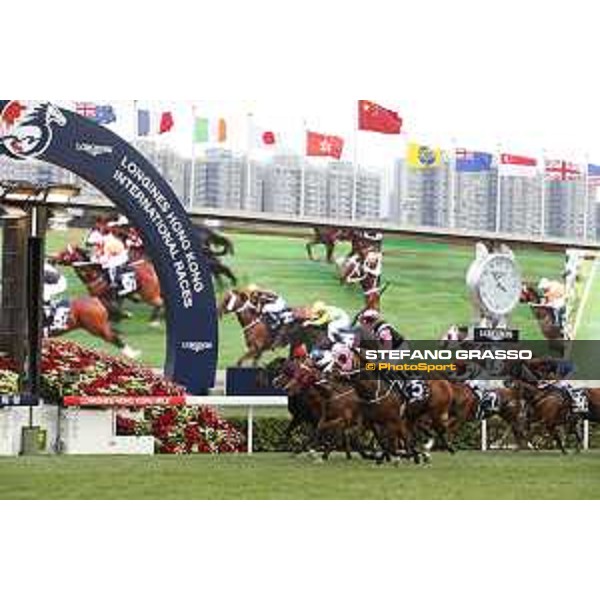 Longines KHIR - Zac Purton on Beauty Only wins the Longines Hong Kong Mile Hong Kong,9th dec.2016 ph.Stefano Grasso/Longines