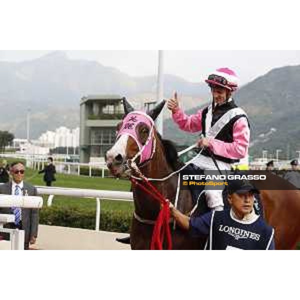Longines KHIR - Zac Purton on Beauty Only wins the Longines Hong Kong Mile Hong Kong,9th dec.2016 ph.Stefano Grasso/Longines