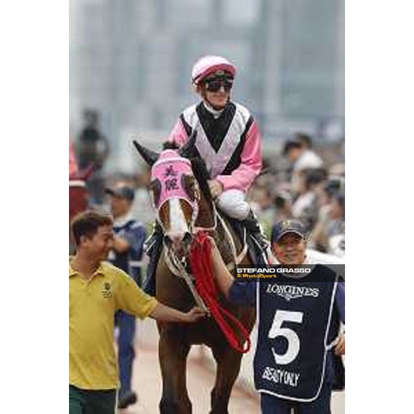 Longines KHIR - Zac Purton on Beauty Only wins the Longines Hong Kong Mile Hong Kong,9th dec.2016 ph.Stefano Grasso/Longines