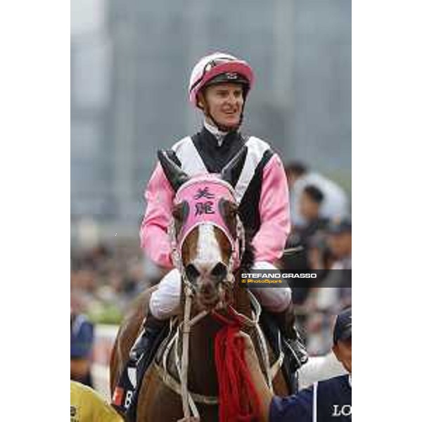 Longines KHIR - Zac Purton on Beauty Only wins the Longines Hong Kong Mile Hong Kong,9th dec.2016 ph.Stefano Grasso/Longines