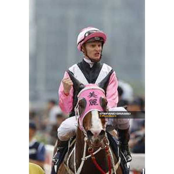 Longines KHIR - Zac Purton on Beauty Only wins the Longines Hong Kong Mile Hong Kong,9th dec.2016 ph.Stefano Grasso/Longines