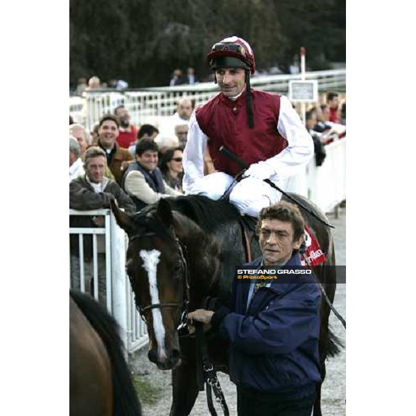 Davy Bonilla on Laverock enters in the winner circle of Gran Premio del Jockey Club Milan San Siro, 15th october 2006 ph. Stefano Grasso