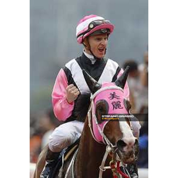 Longines KHIR - Zac Purton on Beauty Only wins the Longines Hong Kong Mile Hong Kong,9th dec.2016 ph.Stefano Grasso/Longines