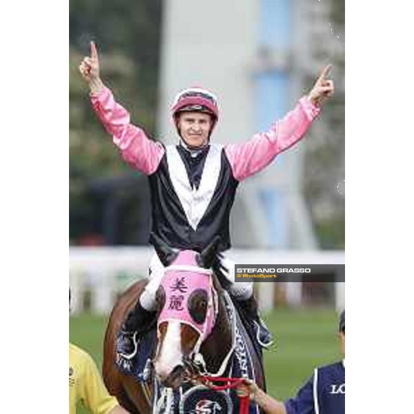Longines KHIR - Zac Purton on Beauty Only wins the Longines Hong Kong Mile Hong Kong,9th dec.2016 ph.Stefano Grasso/Longines