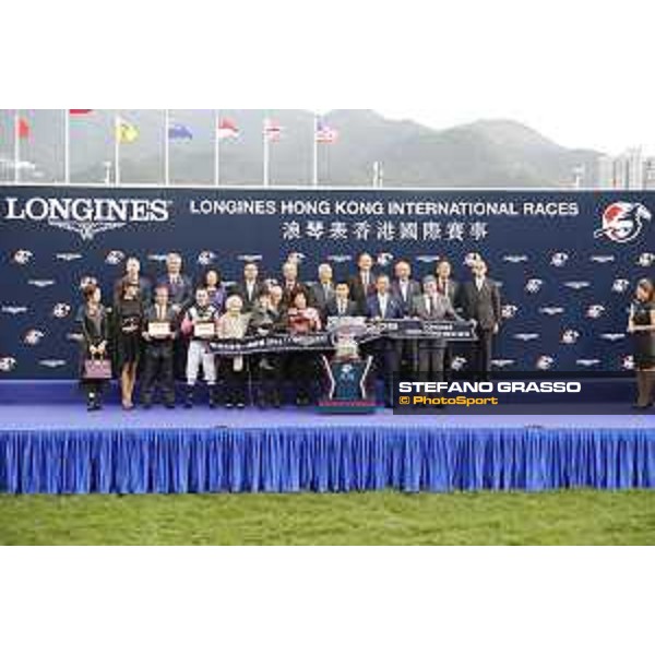 Longines KHIR - Zac Purton on Beauty Only wins the Longines Hong Kong Mile Hong Kong,9th dec.2016 ph.Stefano Grasso/Longines