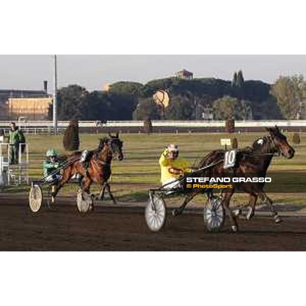 Alessandro Gocciadoro with Trendy Ok wins the Galà Internazionale del Trotto Rome,Capannelle racecourse 26th dec.2016 ph.Stefano Grasso