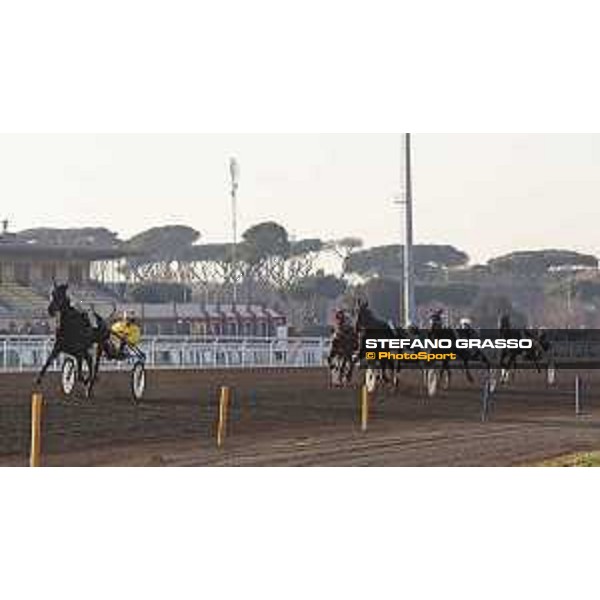 Alessandro Gocciadoro with Trendy Ok wins the Galà Internazionale del Trotto Rome,Capannelle racecourse 26th dec.2016 ph.Stefano Grasso