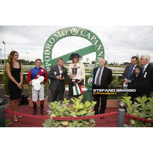 the winning connection of Premio Lydia Tesio won by Floriot Rome Capannelle, 22nd october 2006 ph. Stefano Grasso