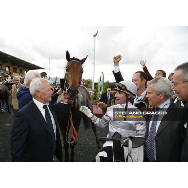 the winning connection of Il Cadetto winner of Premio Guido Berardelli Rome Capannelle, 22nd october 2006 ph. Stefano Grasso