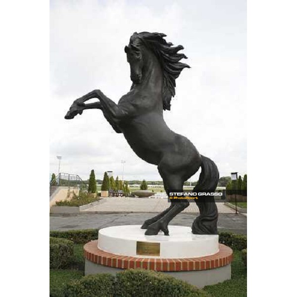 the statue of the rampant horse donated by Mario MAsini owner of Colle Papa Stable Rome Capannelle, 22nd october 2006 ph. Stefano Grasso