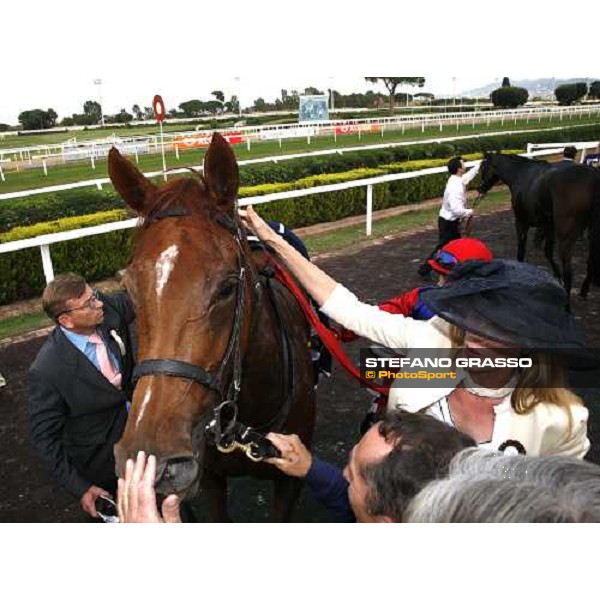 the winning connection of Floriot winner of Premio Lydia Tesio Rome Capannelle, 22nd october 2006 ph. Stefano Grasso