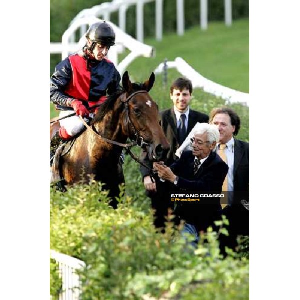 Carlo Fiocchi on Iuturna comes back with Riccardo Menichetti after winning the Premio Ubald Pandolfi Rome Capannelle, 22nd october 2006 ph. Stefano Grasso