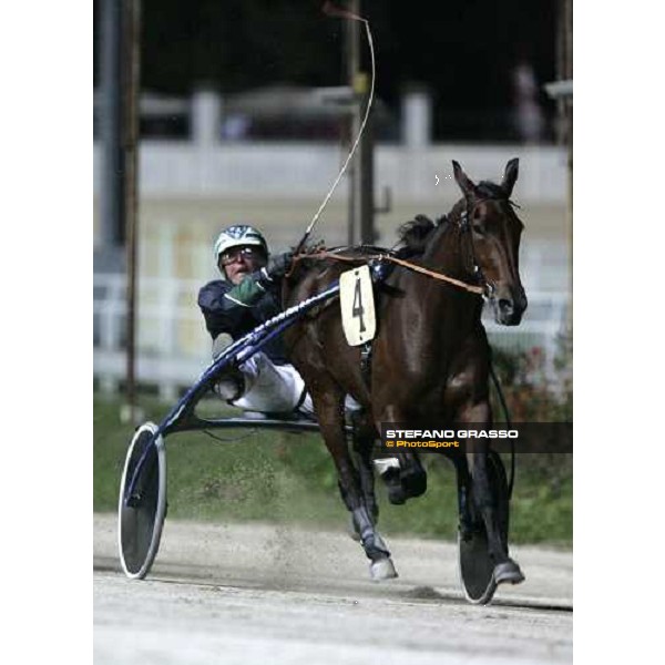 Marco Smorgon with Giulia Grif wins Gran Premio Orsi Mangelli Milan San Siro, 1st nov. 2006 ph. Stefano Grasso