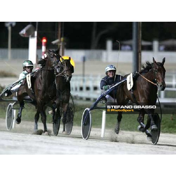 Marco Smorgon with Giulia Grif wins Gran Premio Orsi Mangelli beating Andrea Guzzinati with Ganimed Milan San Siro, 1st nov. 2006 ph. Stefano Grasso