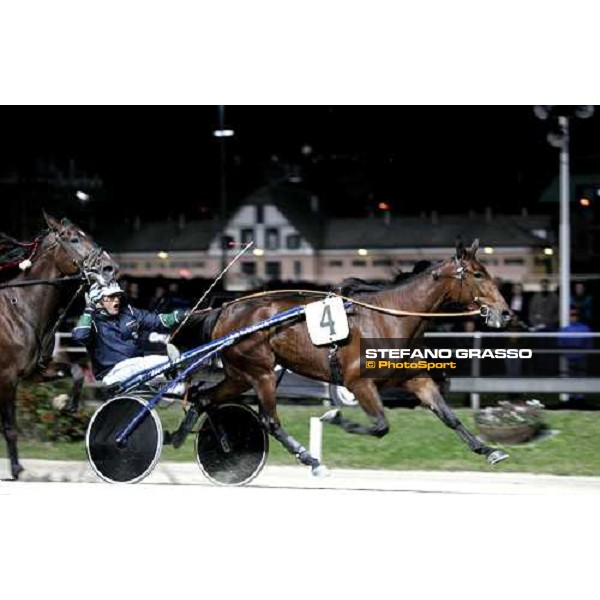 Marco Smorgon with Giulia Grif wins Gran Premio Orsi Mangelli beating Andrea Guzzinati with Ganimed Milan San Siro, 1st nov. 2006 ph. Stefano Grasso