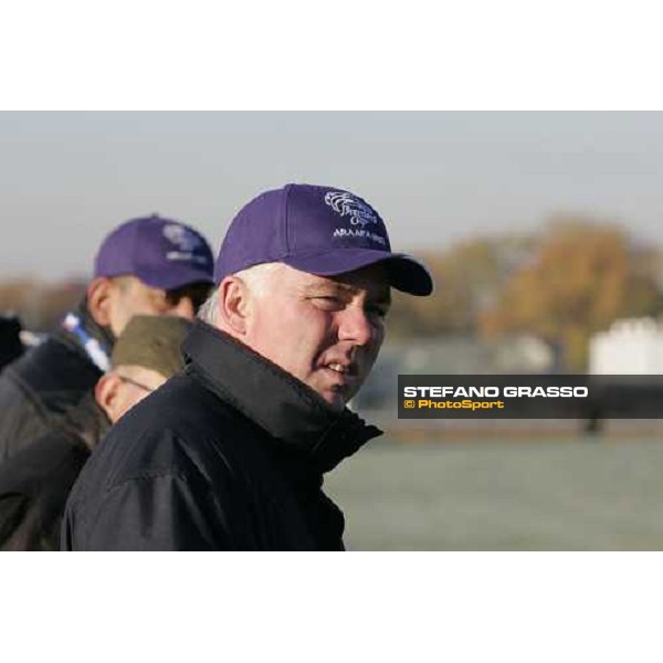 Jeremy Noseda looks the morning works of Araafa Louisville Churchills Down racetrack, 3rd nov. 2006 ph. Stefano Grasso