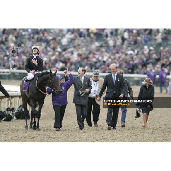 LOUISVILLE (Kentucky) - Breeders\' Cup World Champion Ouja Board Connection after winning the Filly and Mare turf Churchill Downs 4th nov. \'006 ph. Stefano Grasso