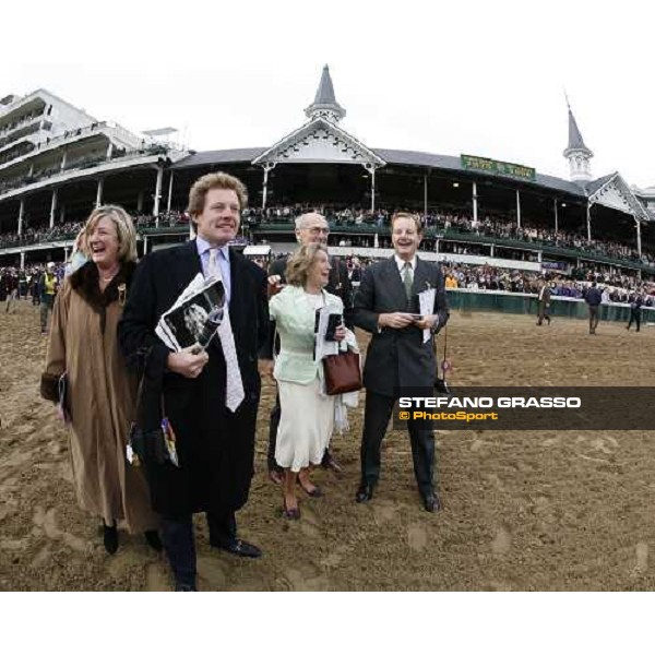 Oujia Board connection with Lord and LAdy Derby looks the reply ofter the race after winning with Oujia Board the Emirates Airline Breeders\' Cup Filly \' Mare Turf Louisville Churchill Downs, 4th nov. 2006 ph. Stefano Grasso