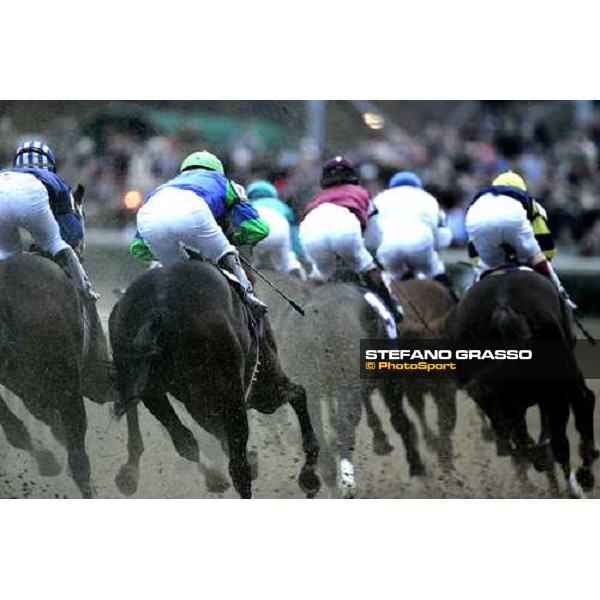 the horses of Breeders\' Cup Classic turn the first bend Louisville Churchill Downs, 4th nov. 2006 ph. Stefano Grasso