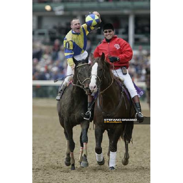 Calvin Borel comes back in triumph after winning on Street Sense the Bessemer Trust Breeders\' Cup Juvenile Louisville Churchill Downs, 4th nov. 2006 ph. Stefano Grasso