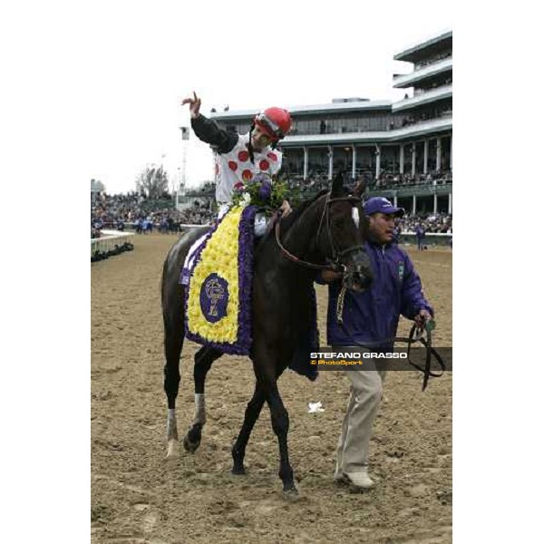 Eddie Castro on Miesque\'s Approval winner of the Netjets Breeders\' Cup Mile Louisville Churchill Downs, 4th nov. 2006 ph. Stefano Grasso