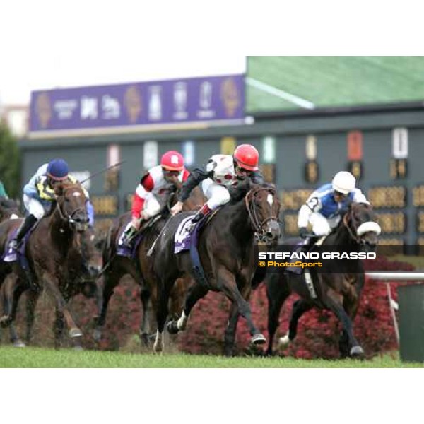 Eddie Castro on Miesque\'s Approval wins the Netjets Breeders\' Cup Mile Louisville Churchill Downs, 4th nov. 2006 ph. Stefano Grasso