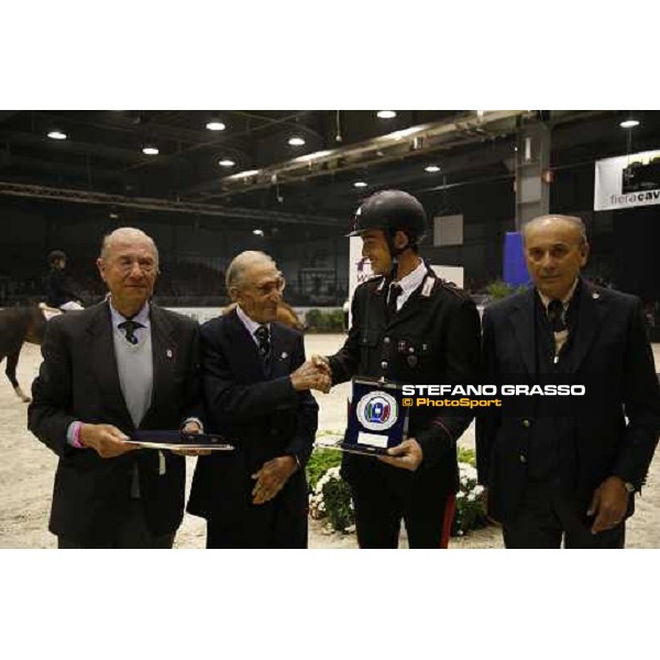 giving prize for Giuseppe Rolli by Piero D\' Inzeo in the Gran Premio Fei World Cup Verona, 12th november 2006 ph. Stefano Grasso