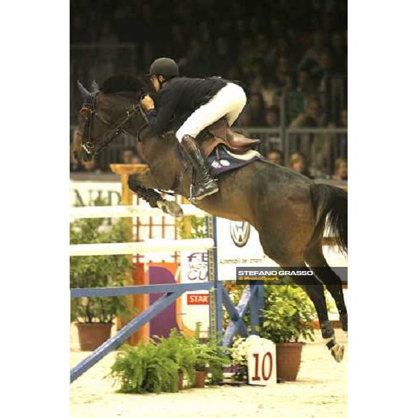 Leopold Van Asten on VDL Groep Fleche Rouge 2nd in the Gran Premio Fei World Cup Verona, 12th nov. 2006 ph. Stefano Grasso
