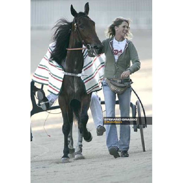 Giulia Grif and her lad comes back after winning the 2nd heat of Gran Premio Orsi Mangelli Milan San Siro, 1st nov. 2006 ph. Stefano Grasso