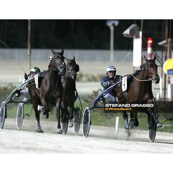 Marco Smorgon with Giulia Grif wins Gran Premio Orsi Mangelli beating Andrea Guzzinati with Ganimed Milan San Siro, 1st nov. 2006 ph. Stefano Grasso