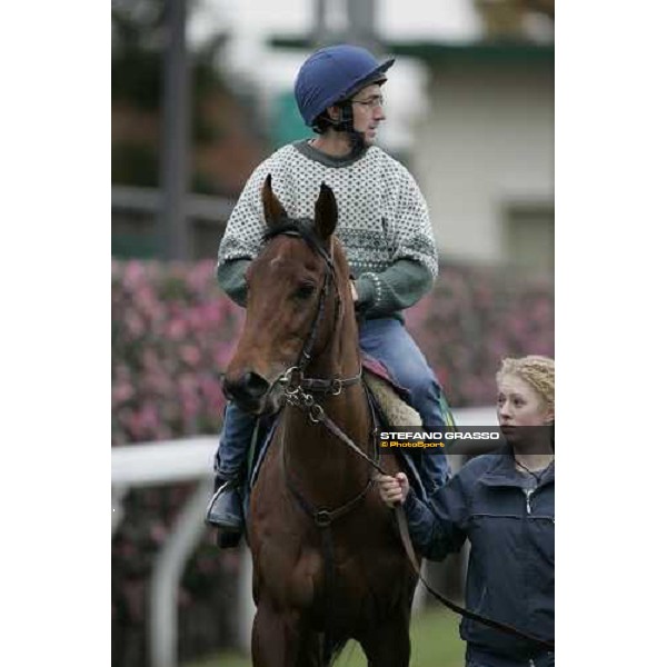 Claude Lenoir on Freedonia preparing for morning works at Fuchu racecourse Tokyo, 23rd nov.2006 ph. Stefano Grasso