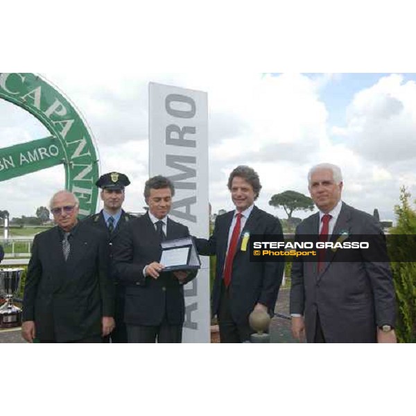 prize ceremony Premio Parioli Abn- Amro Roma Capannelle, 1 maggio 2004 ph.Stefano Grasso