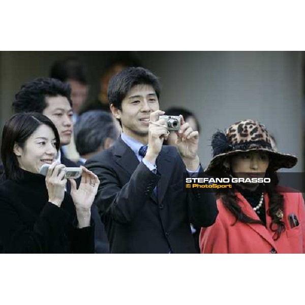 owners in the parade ring of the Japan Cup Dirt Tokyo, 25th nov. 2006 ph. Stefano Grasso