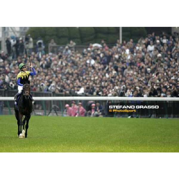 Yutaka Take on Deep Impact celebrates after winning The Japan Cup 2006 at Fuchu racecourse, beating Dream Passport and Oujia Board Tokyo, 26th nov.2006 ph. Stefano Grasso