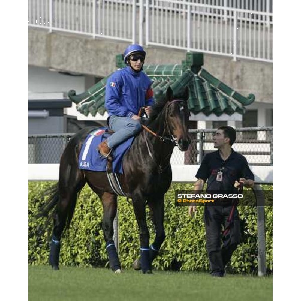 Endo Botti on Ramonti pictured at Sha Tin racetrack before morning track works Hong Kong, 6th dec. 2006 ph. Stefano Grasso