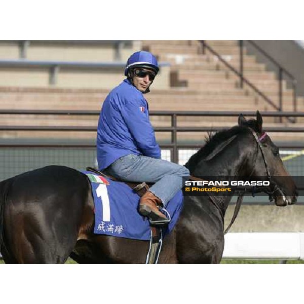 Endo Botti on Ramonti pictured at Sha Tin racetrack before morning track works Hong Kong, 6th dec. 2006 ph. Stefano Grasso