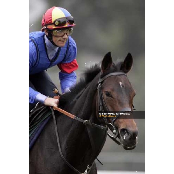 close up for Frankie Dettori on Ouija Board during the morning track works at Sha Tin racecourse Hong Kong, 7th dec. 2006 ph. Stefano Grasso