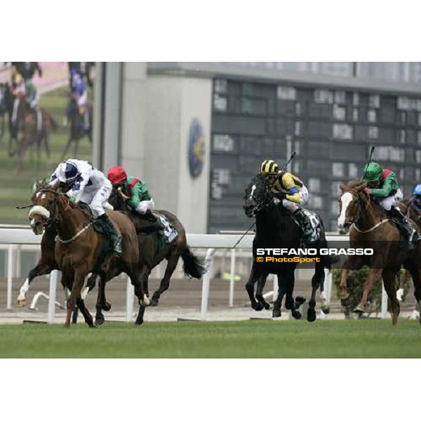 at last few meters to the line Dean McKeown on Collier Hill leads and wins the Cathay Pacific Hong Kong Vase beating Mick Kinane on Castoria Hong Kong, 10th dec. 2006 ph. Stefano Grasso